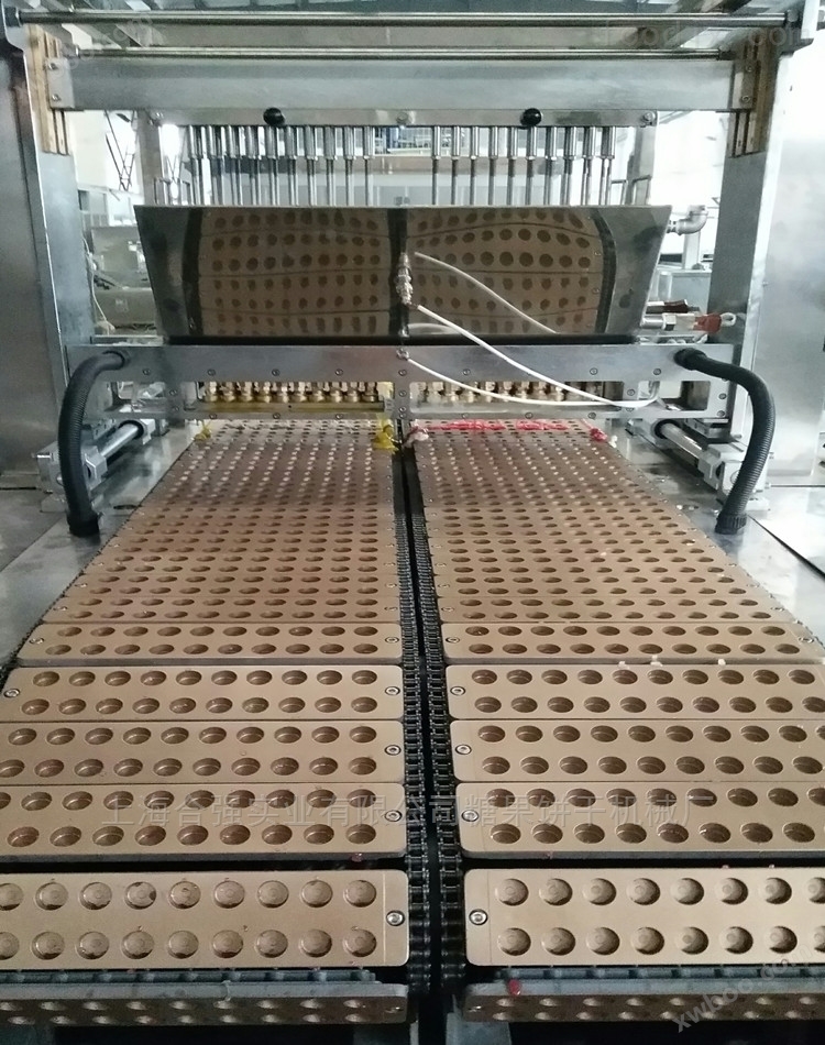 HQ-300型硬糖浇注成型机 糖果浇注生产线