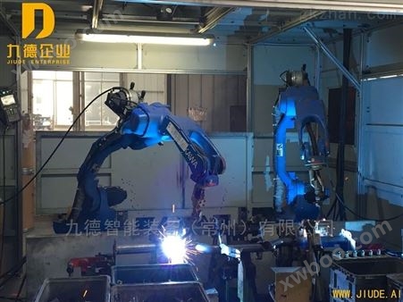 双机联动机器人自动焊接应用