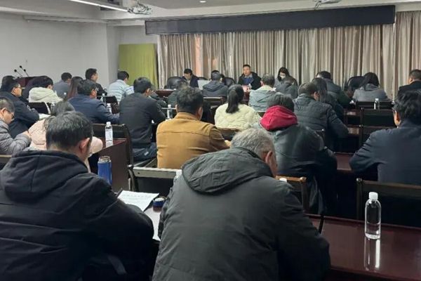 昆明市召开磷石膏综合治理专班工作会议